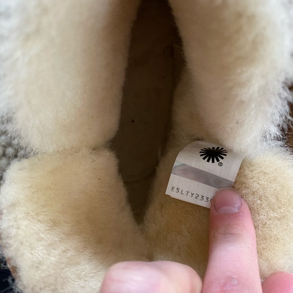 Ugg Boots - Picture 5 of 6